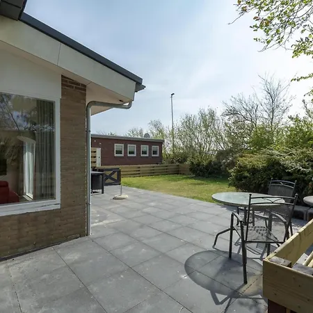 Amicable With Terrace Holiday home Callantsoog